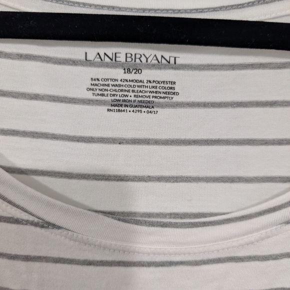 NWT Lane Bryant White & Gray Striped Short Sleeve Tee in Size 18/20 (2X) - Picture 2 of 10